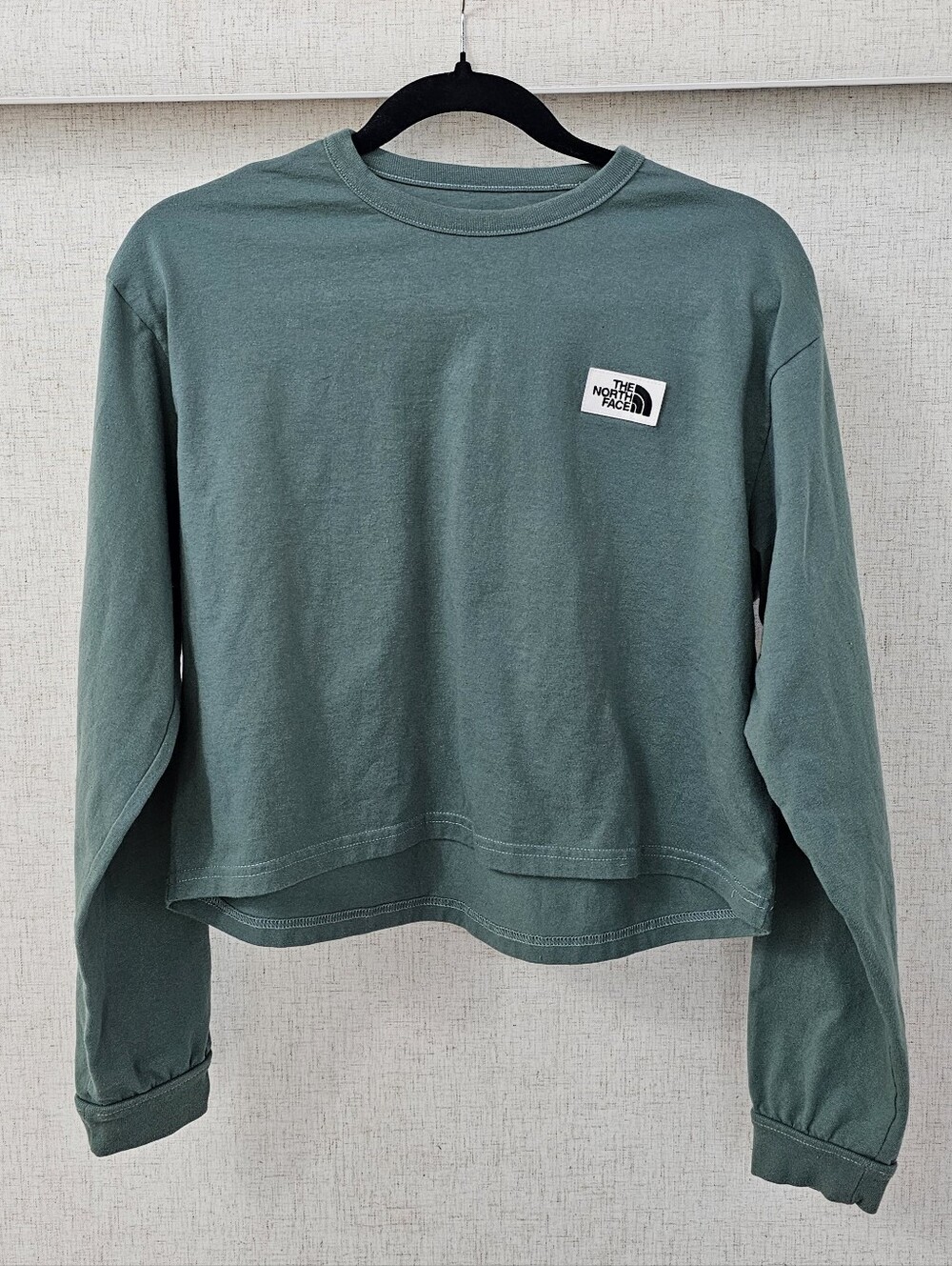 Northface Cropped Long Sleeve Short